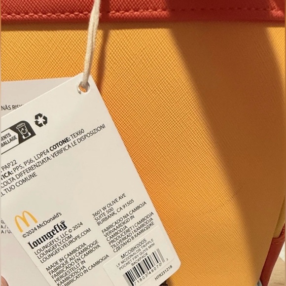 McDonald's Vintage Fry Kids Triple Pocket Mini Backpack Loungefly - Picture 11 of 12